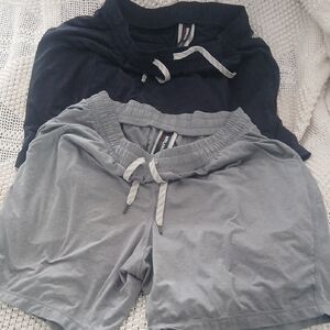 Mens Large Kirkland Signature Athletic Shorts